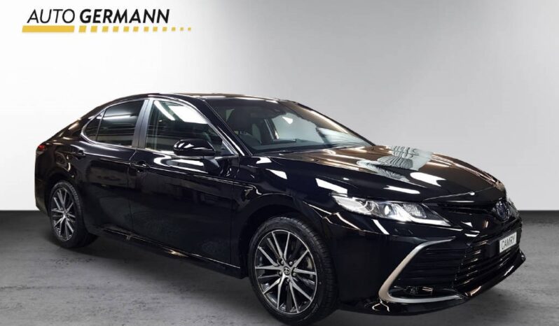 TOYOTA Camry 2.5 HSD Business voll